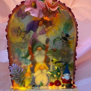 One of a kind 3D gnome accent light.